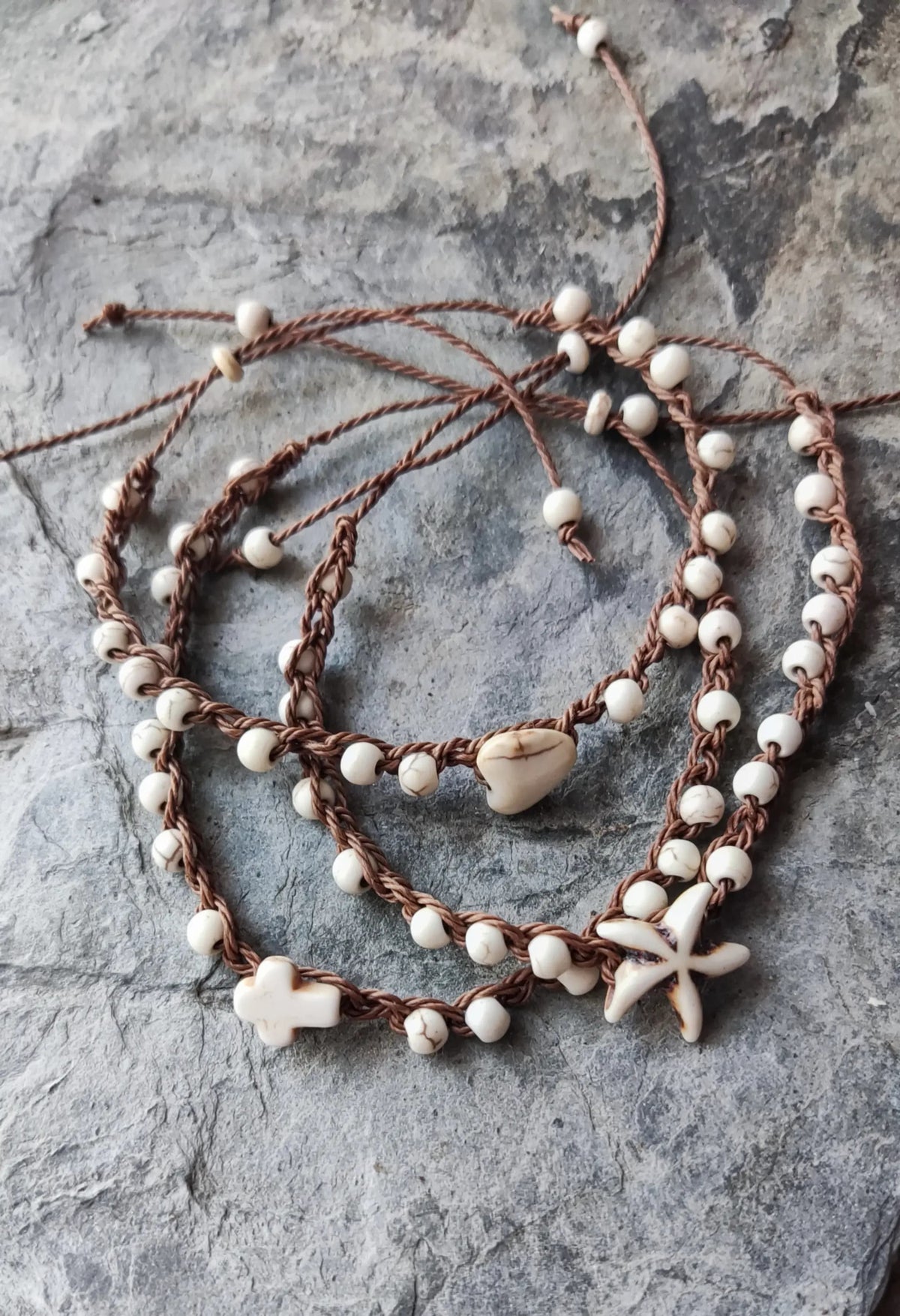 Pack de 3 Pulseiras ajustáveis de howlita branca /Boho / Praia