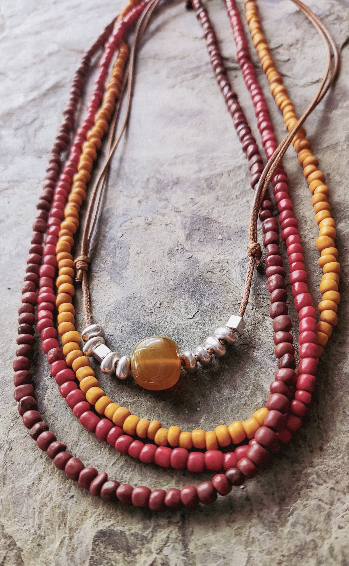 Colar de missangas de vidro/colarboho