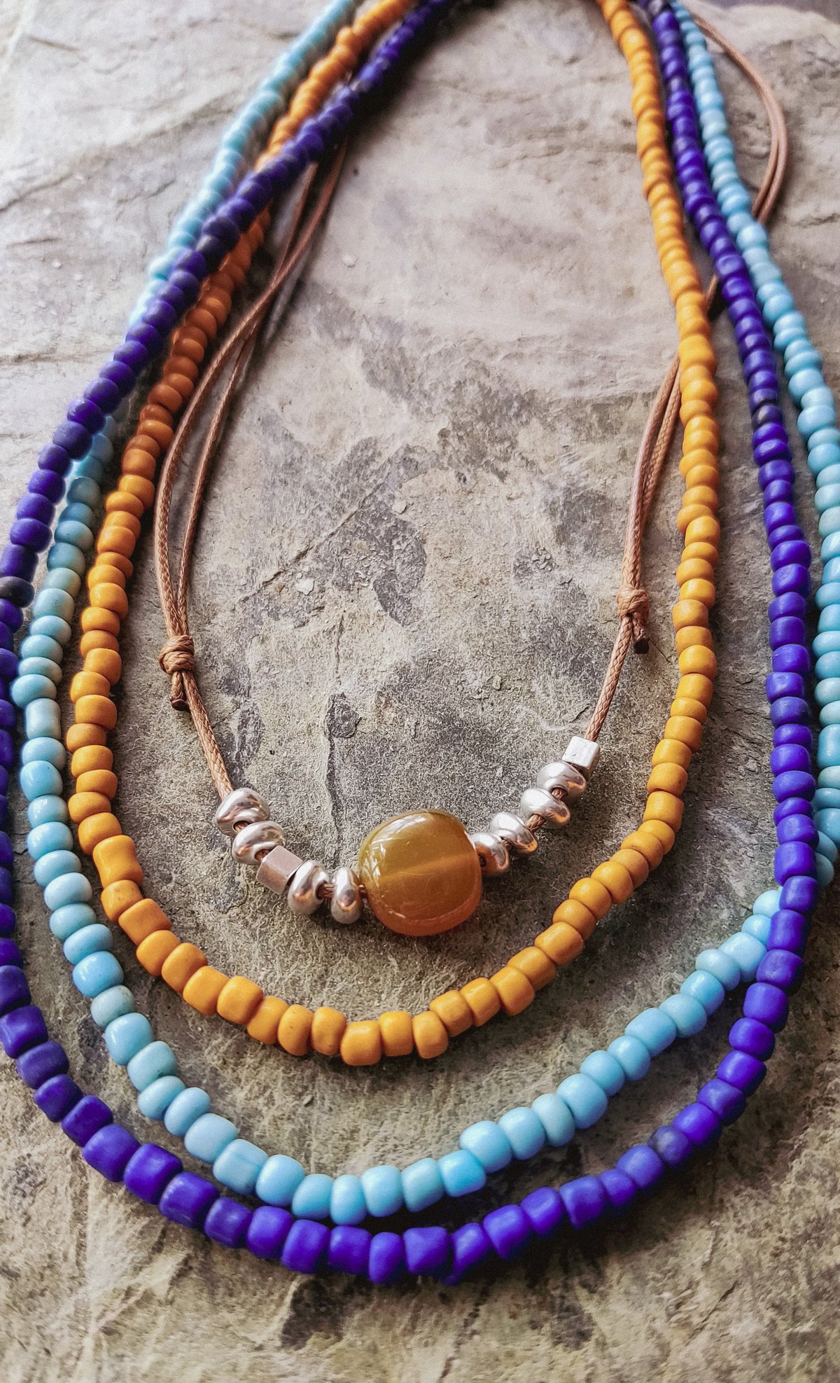 Colar de missangas de vidro/colarboho