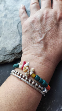 Pulseira de missangas rústicas e búzios naturais/Boho/Praia