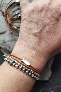 Pulseiras de couro minimalistas/Hippiechic