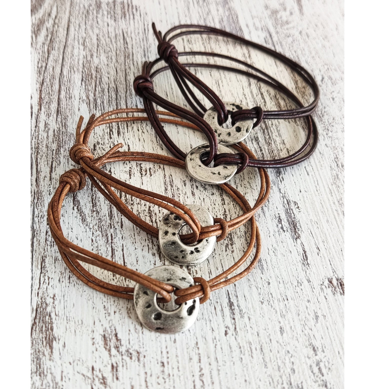 Pulseiras de couro ajustáveis/Boho