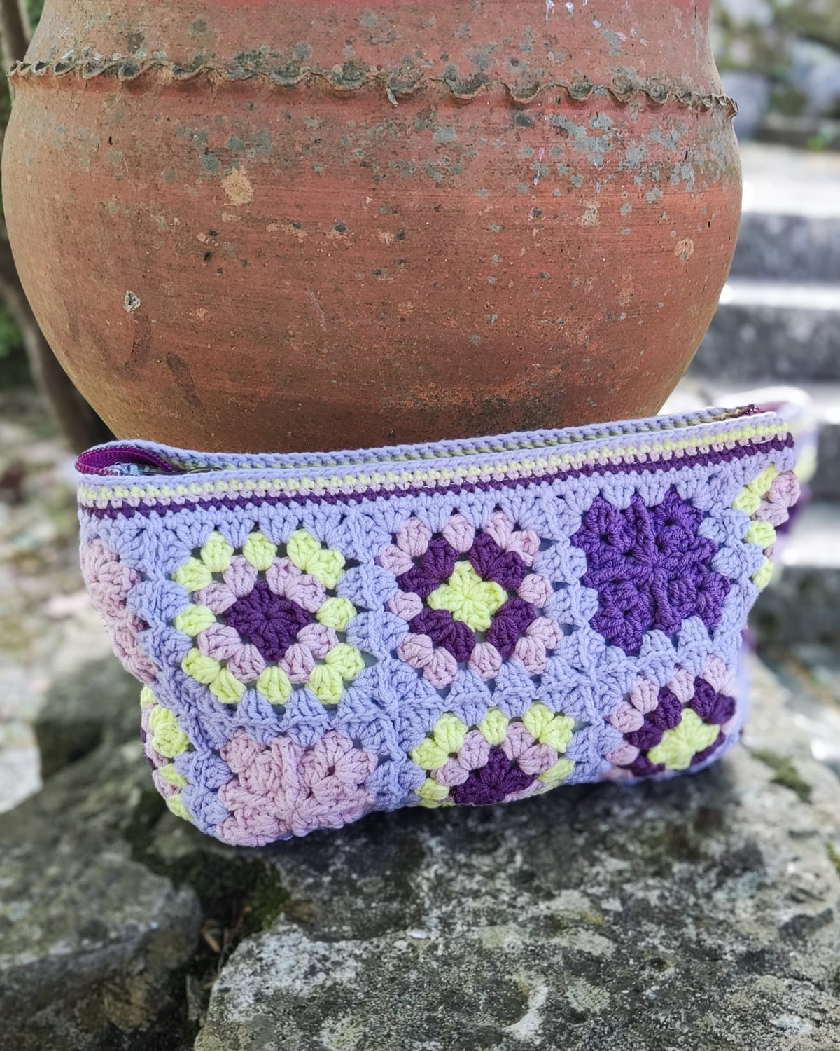 Nécessaire feita à mão em crochet
